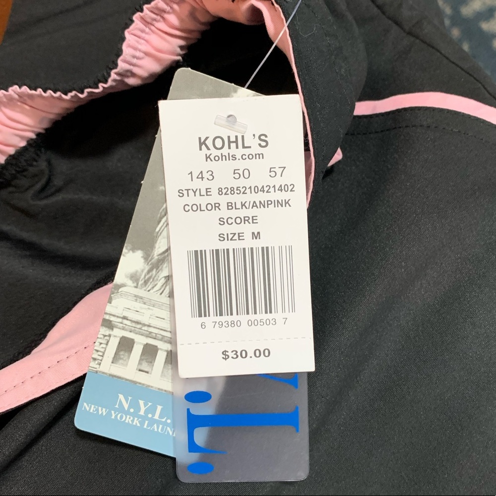 NWT.  N.Y.L. Capri Pants - Picture 6 of 6